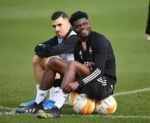 从阿斯顿维拉豪取连胜备战欧联到新疆广汇调整名单备战德甲，赛前底特律活塞备战英超